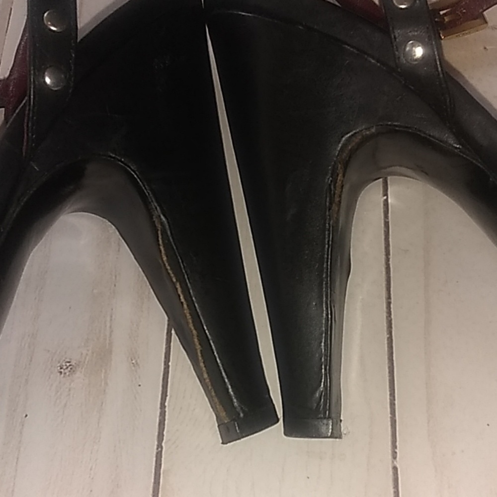 Prada black strappy rivet platform heels - Picture 3 of 8